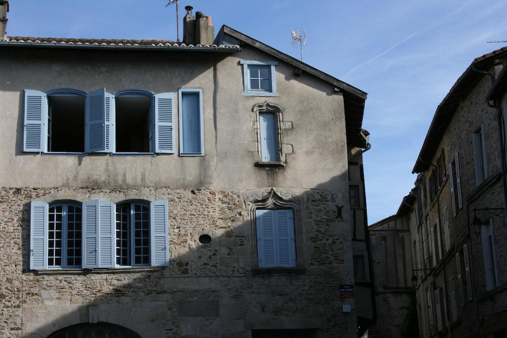 Domaine De Romefort Saint-Léonard-de-Noblat Habitación foto