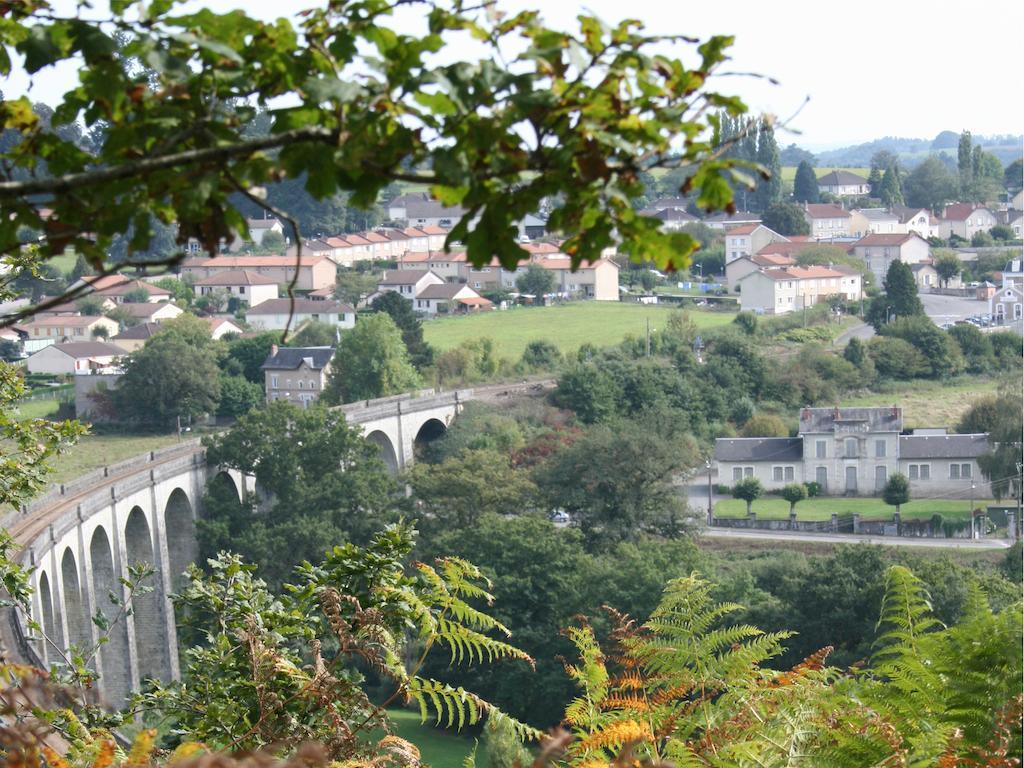 Domaine De Romefort Saint-Léonard-de-Noblat Habitación foto